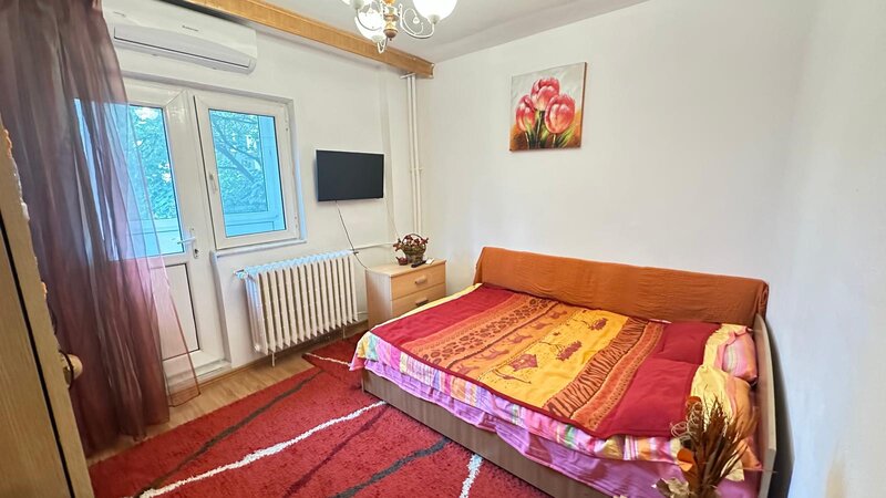 Militari, Gorjului, Moinesti